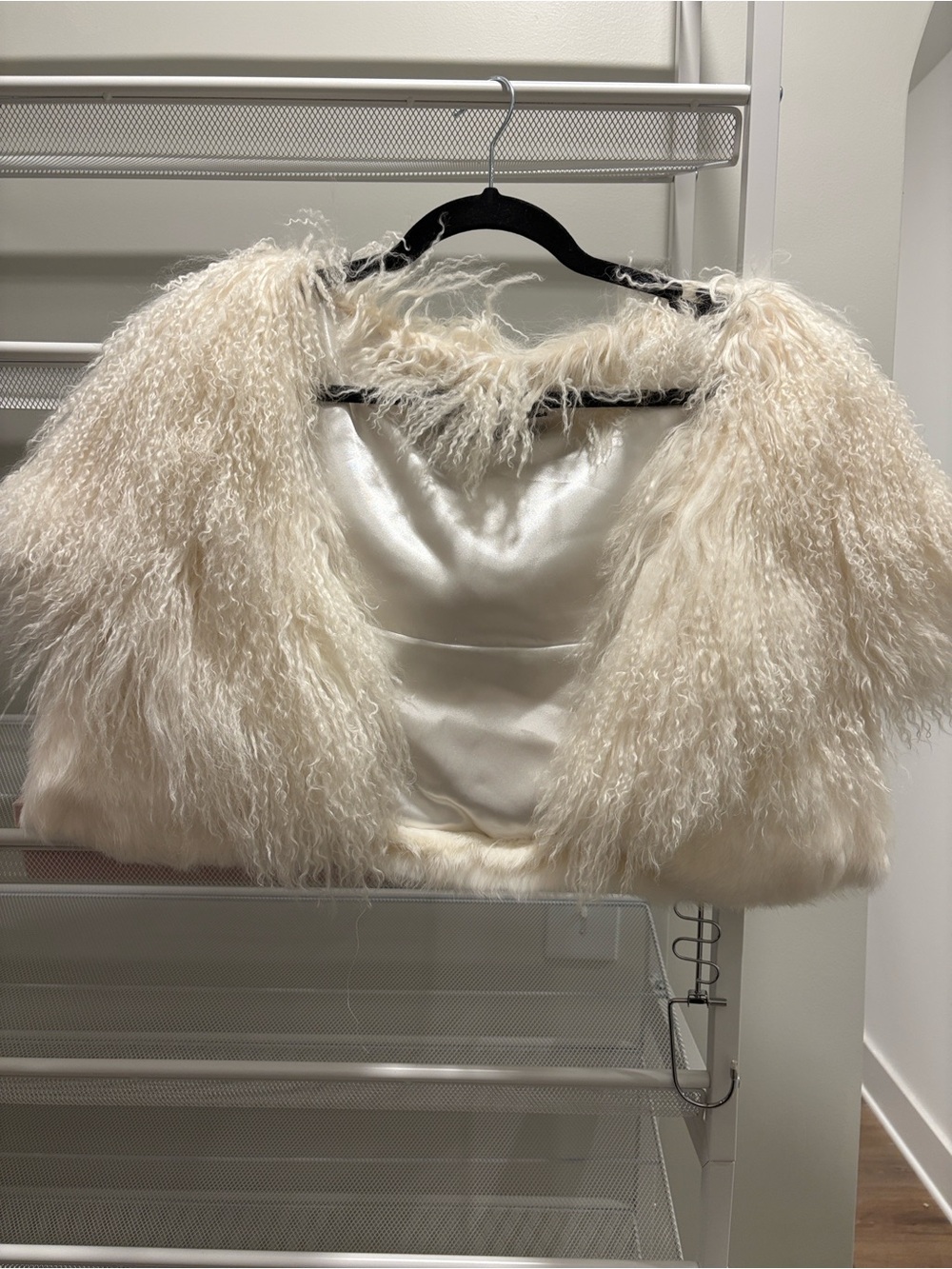 Carmen Marc Valvo Ivory Fur Shrug